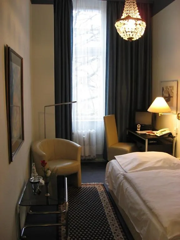Midi Inn City West Am Ku'Damm Berlin 3*,