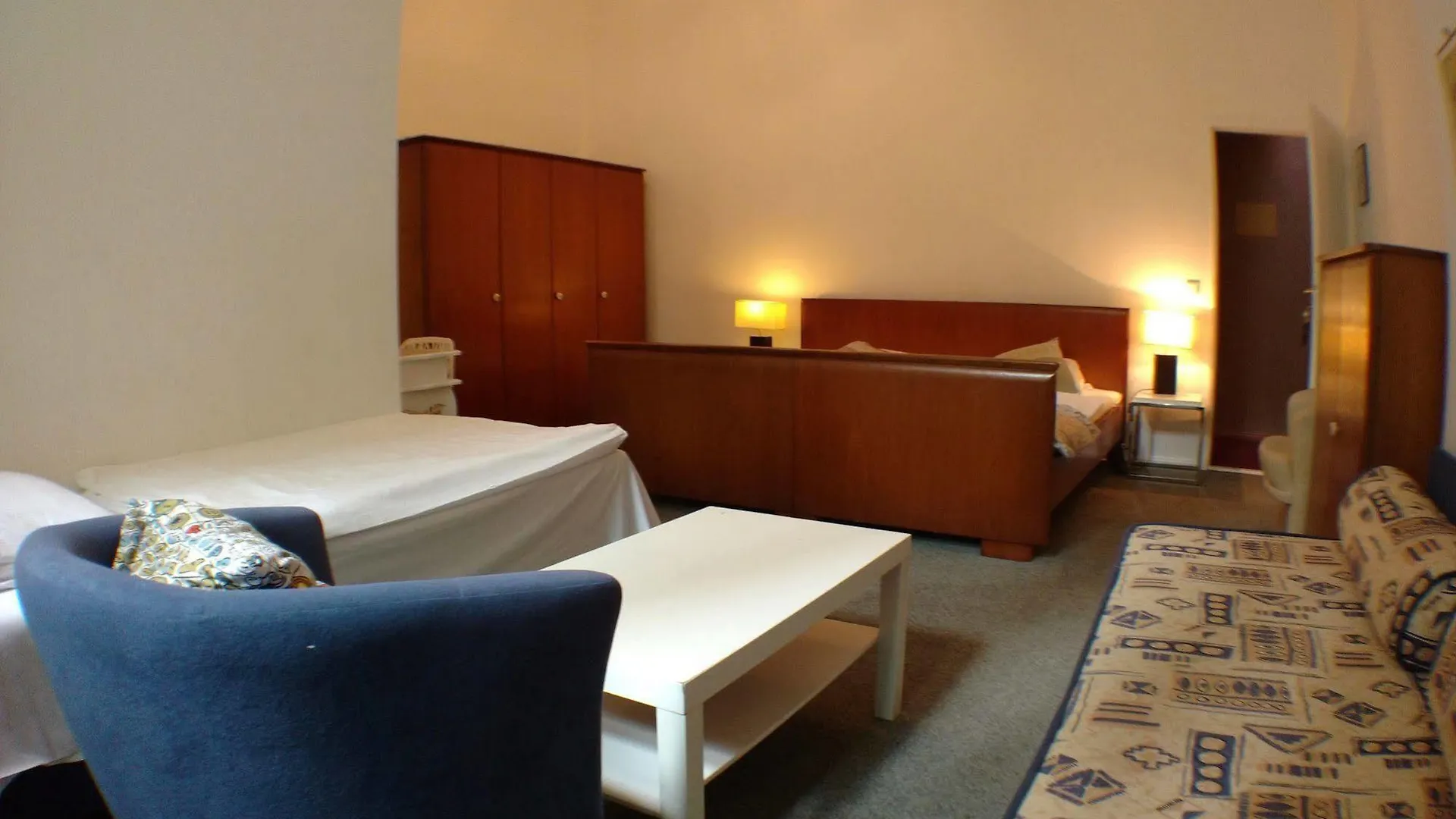 Midi Inn City West Am Ku'Damm Berlín Hotel
